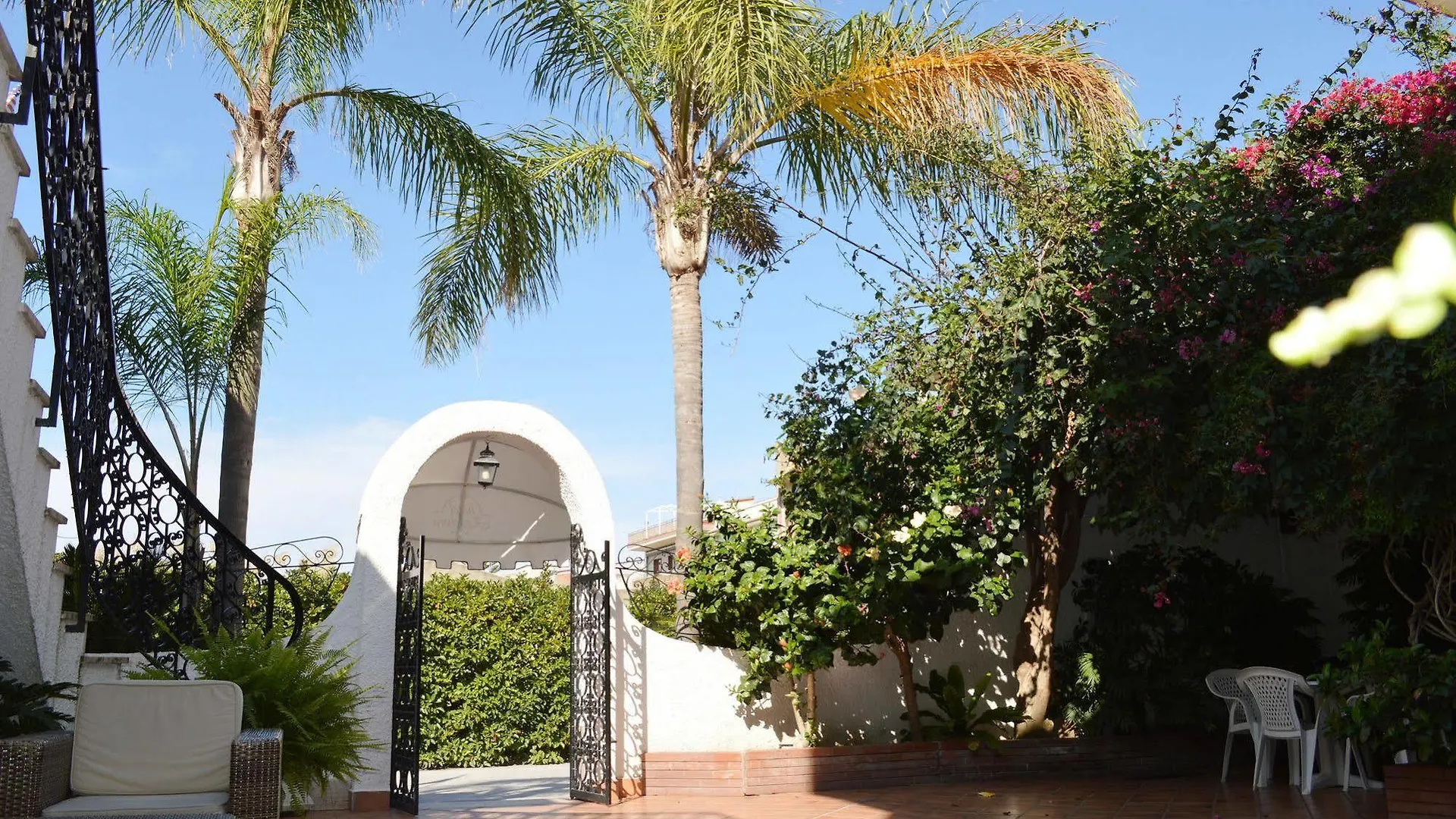 Hotel Redebora Torregrotta